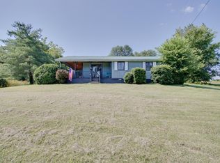 42 Martin Hollow Rd, Pleasant Shade, TN 37145