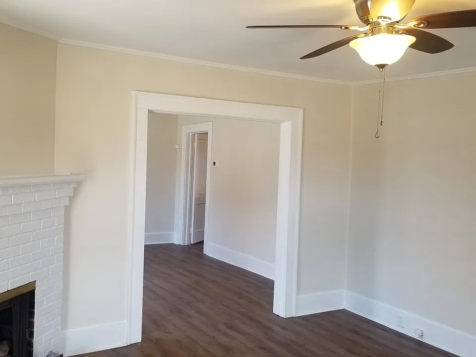 702 Hancock St