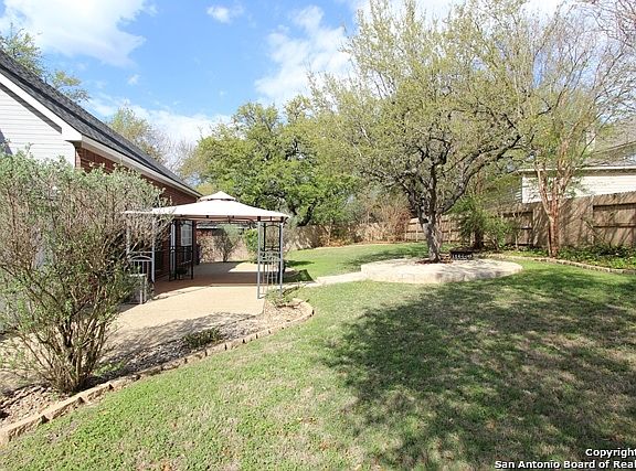 5th image of 9422 Pine Arbor