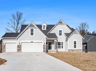 14449 Windway Dr, Grand Haven, MI 49417