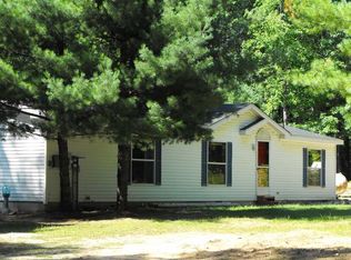 11673 Maple Ln, Gladwin, MI 48624