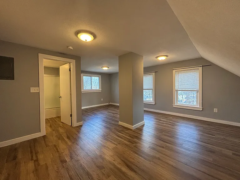72 Vernon St #3 — Photo 6