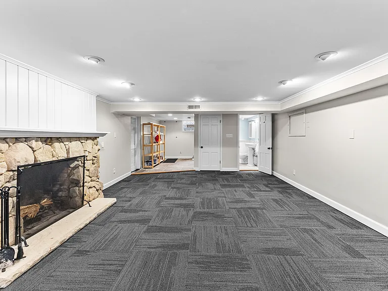 123 W Clearview Ave — Photo 41