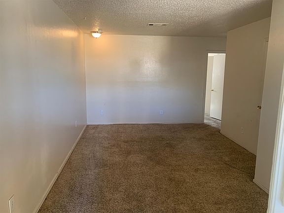 2nd image of 2908 NW 28th St APT B8