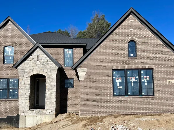 11927 Ovation Ct, Shelby Township, MI 48315