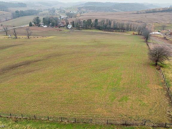 3rd image of 3967 Crooked Run Rd NW