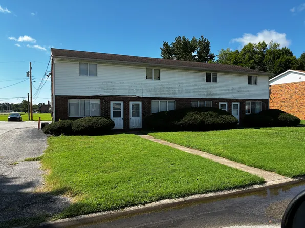 1338 Virginia Ave, Wood River, IL 62095