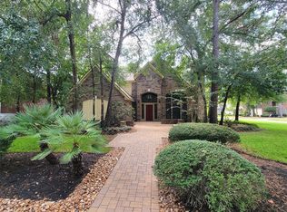 10 Dovewood Pl, Spring, TX 77381