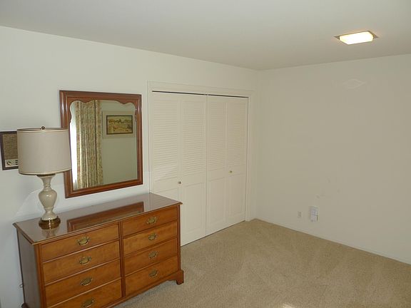 5th image of 1107 Almond St