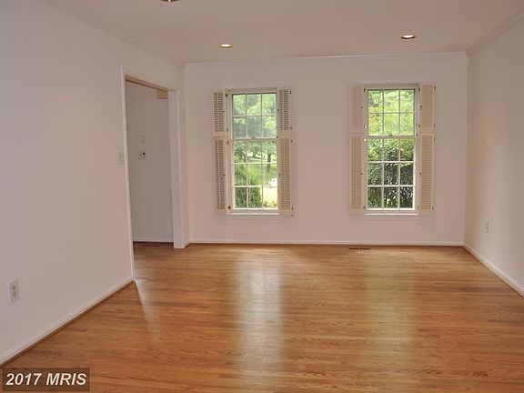 4th image of 15441 Narcissus Way