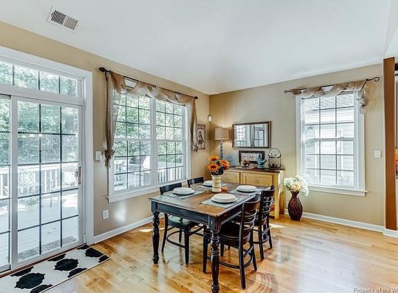 2nd image of 5269 Queen Bishop Ln