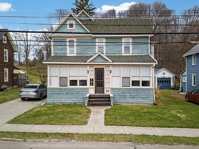 Listing photo 3