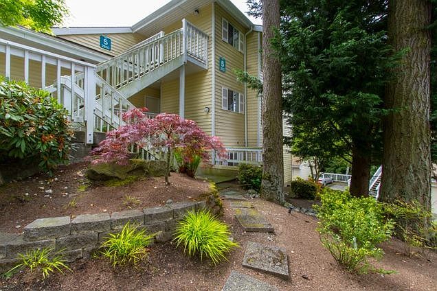 1st image of 2610 118th Ave SE APT 103