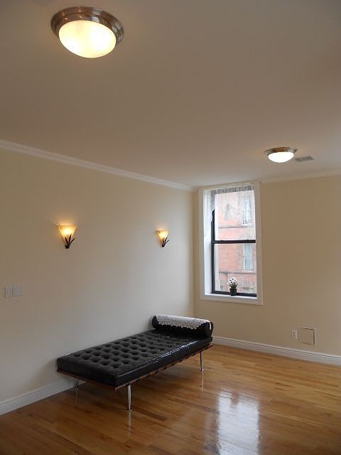 1st image of 100 W 119th St APT 4C
