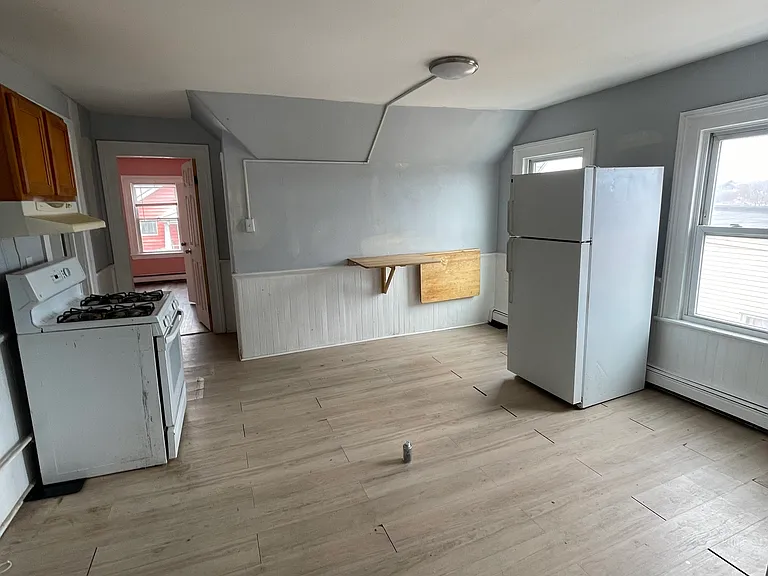 16 4th St #3 — Photo 3