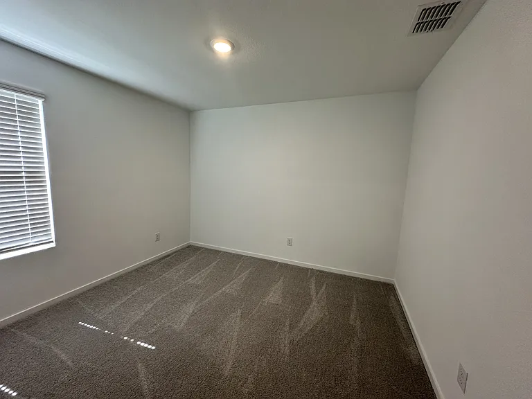 3703 Longleaf Dr — Photo 7