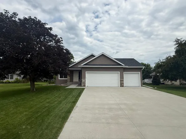 22 Garden Ct N, Lake City, MN 55041