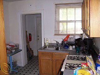 4th image of 46 N Glenwood Ave