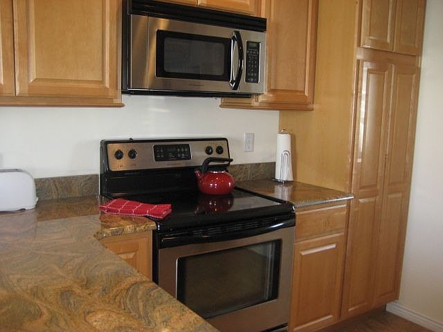 2nd image of 2744 E 6th St