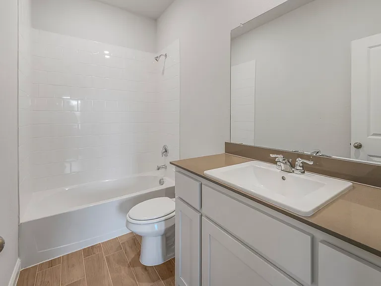 Springhill South — Photo 15