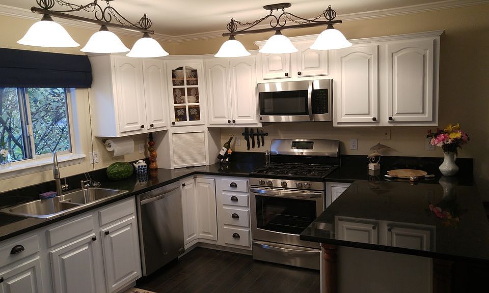 2nd image of 1663 Rhine Ct #0