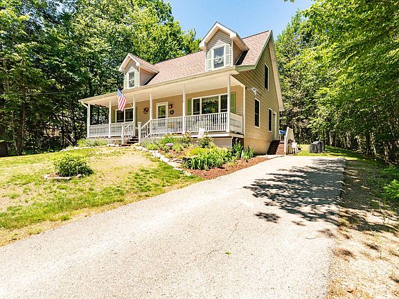 4th image of 11 Spruce Road