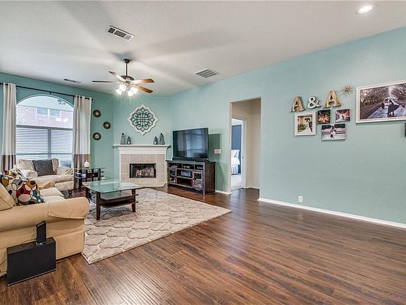 5th image of 1020 Southfork Dr