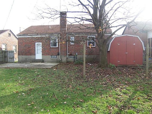 3rd image of 321 Castlewood Ave