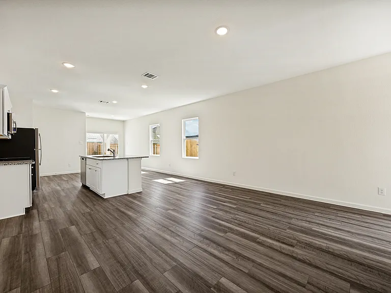 525 Cherry Ln — Photo 9