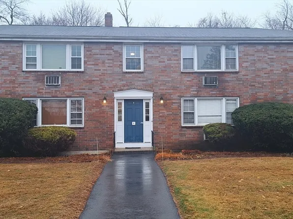 4 Myles Standish Dr Unit 8, Haverhill, MA 01835