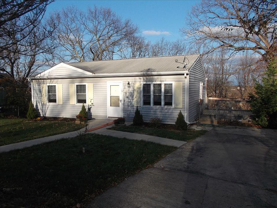 276 Elkin Cir, Waynesboro, VA 22980 Zillow