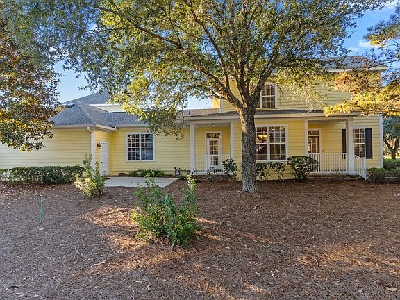 3rd image of 4246 Avon Park Cir