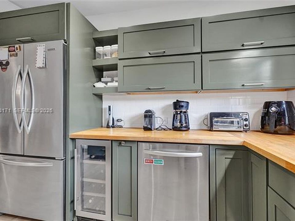 1st image of 1223 NE 102nd St #1223