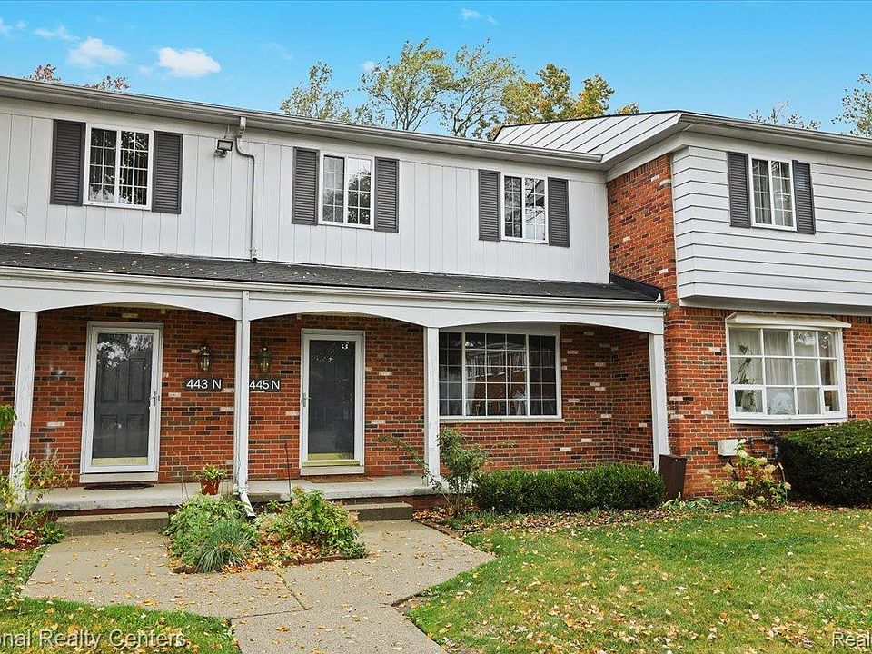 1st image of 445 Fox Hills Dr N #81