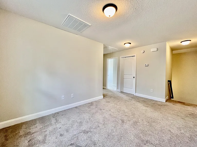 759 Fairview Cir — Photo 27