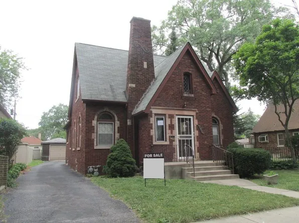 12122 Ann St, Blue Island, IL 60406