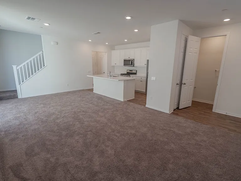 27025 Trail View Ln — Photo 3