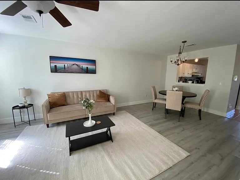 809 Reserve Way — Photo 6