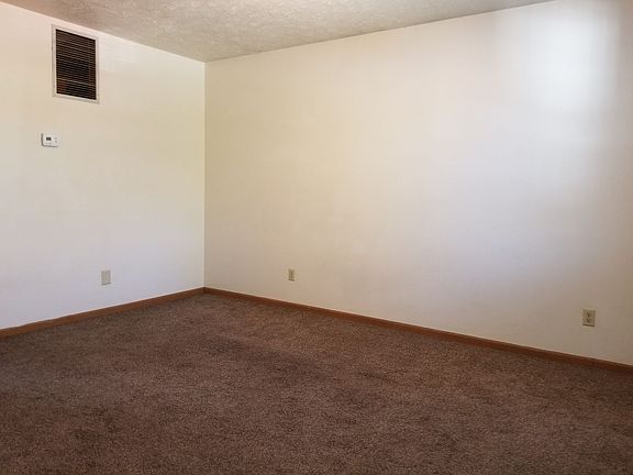 4th image of 20 Bourne Ave #6-M-040