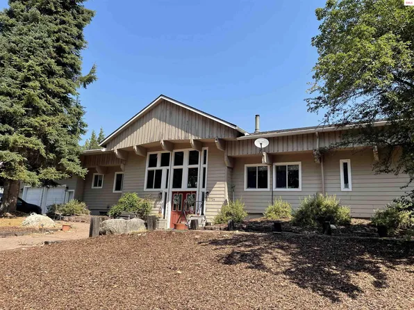 7724 Deep Creek Loop, Bonners Ferry, ID 83805