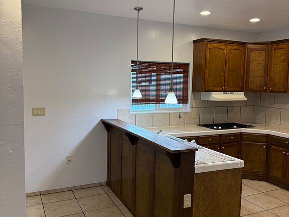 Kitchen 1: Downstair Kitchen