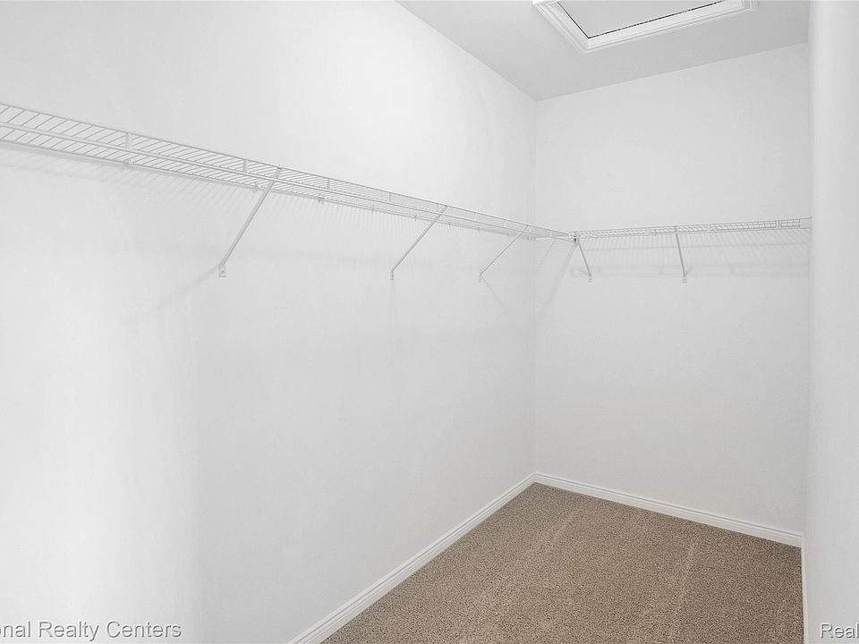 53182 Woodland Mdws, photo 14