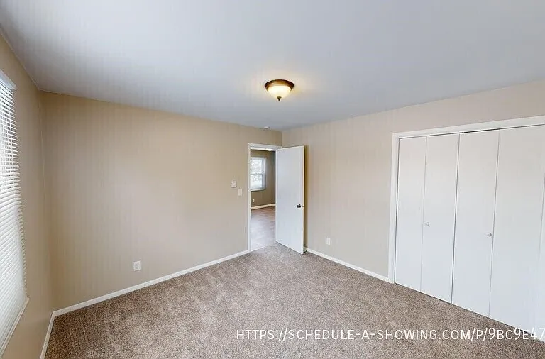 403 E Park St #32 — Photo 4