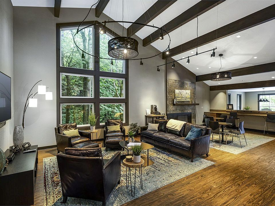 1st image of 14820 Redmond Way #228