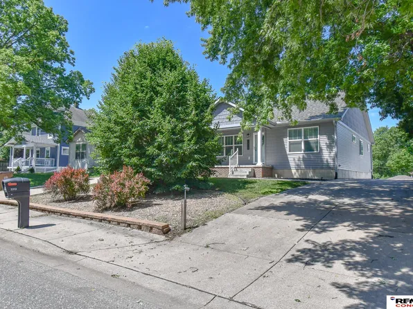 3313 S 40th St, Lincoln, NE 68506