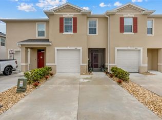 1041 Lido Dr, Howey In The Hills, FL 34737