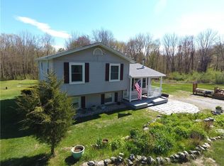 82 Central Pike, Foster, RI 02825