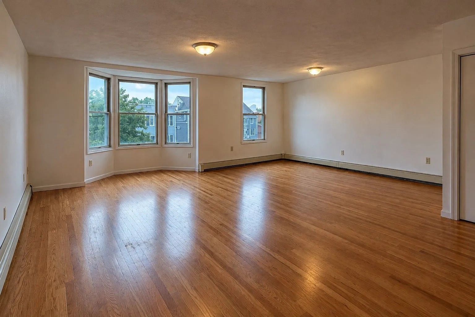 2 bed, 1.0 bath, 1200 sqft, $3,500 — Photo 1