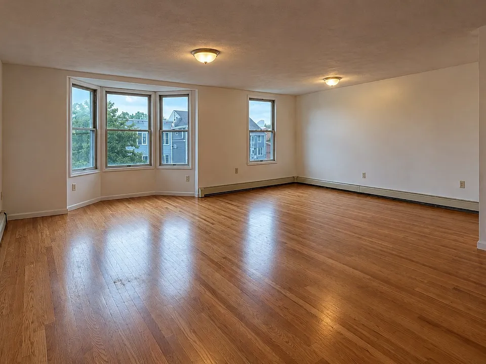 744 E Broadway #3