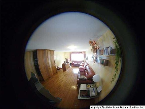 2nd image of 514 Tarrytown Ave
